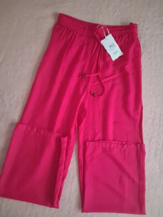 Conjunto Top Flores y Pantalón Rosa