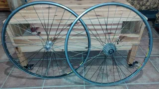 Llantas Mavic núcleo Shimano Ultegra 10v