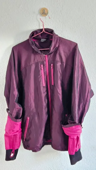 Chaqueta deportiva Adidas cortavientos tornasolada