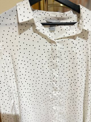 Camisa blanca lunares negros talla 46