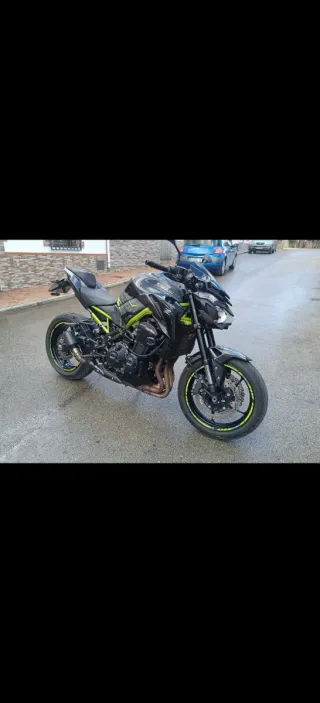 Kawasaki Z900