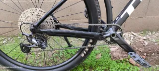 Bicicleta de montaña negra Trek. Talla ML