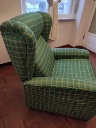 Sofá reclinable tela cuadros verde