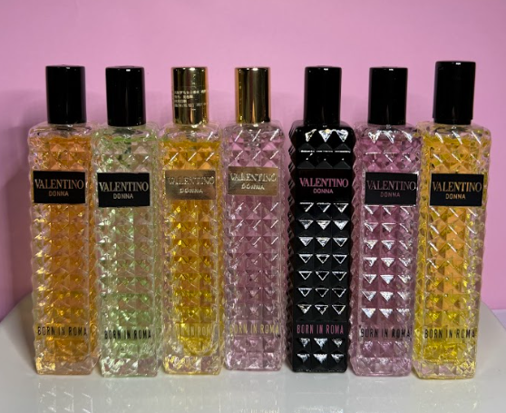 Miniaturas Valentino Donna Born in Roma