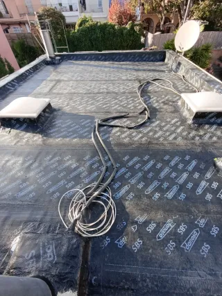 PALETA DE TERRAZAS CON GOTERAS.