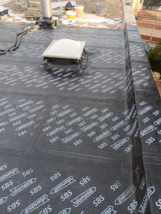 PALETA DE TERRAZAS CON GOTERAS.