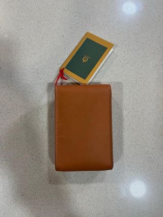 “El Caballo: Estuche de Piel Nuevo con Etiqueta