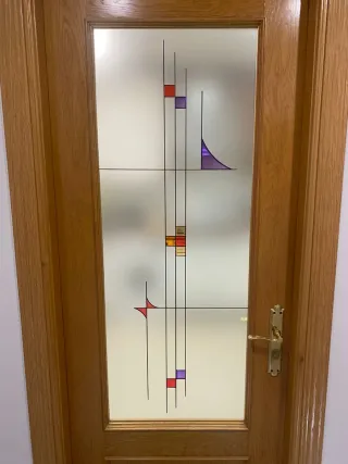 Puerta interior acristalada de roble maciza