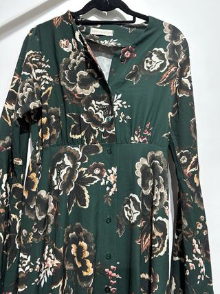 Vestido largo verde estampado floral