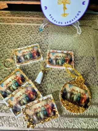 Llaveros arcángeles/virgen Guadalupe resina