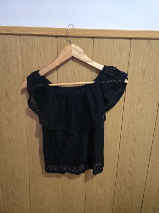 Confezione di 3 vestiti e una blusa