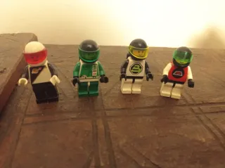 Minifigure Lego Space - Set 4 Pezzi