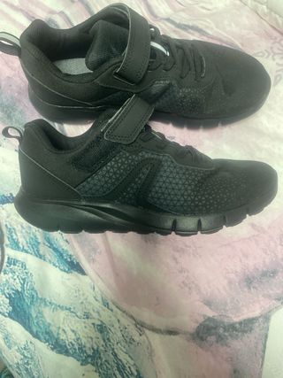 Deportivas Decathlon Negras Talla 37 unisex