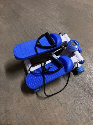 Aparato Step con Bandas Elásticas y Monitor