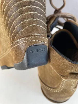 Botines de cuña de ante T.40