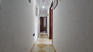 CHALET CON GRAN FINCA PRIVADA Y GARAJES DOBLES