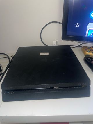 Consola Sony PS4 Negra