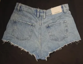 Shorts vaqueros Stradivarius Talla 38