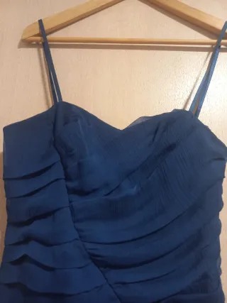 Vestido azul con volantes