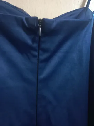 Vestido azul con volantes