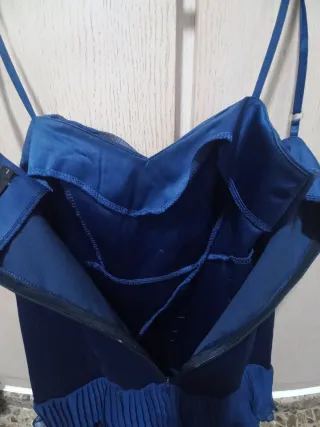 Vestido azul con volantes