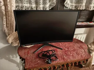 Monitor Gaming Curvo MSI 24"