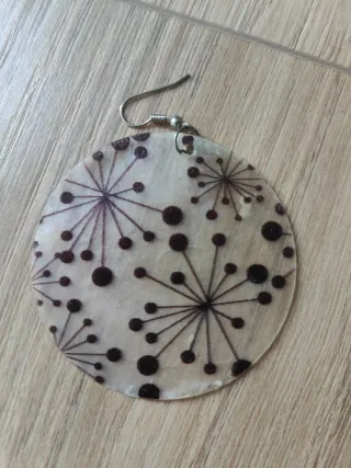 Pack pendientes nácar diseño floral y mariposas