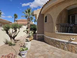 Chalet en venta en Benijófar