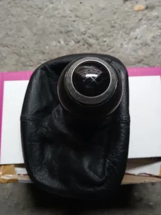 Pomo y funda palanca Golf IV 25 Aniversario