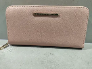 Cartera Stradivarius rosa