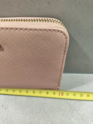 Cartera Stradivarius rosa