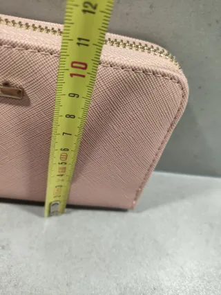 Cartera Stradivarius rosa