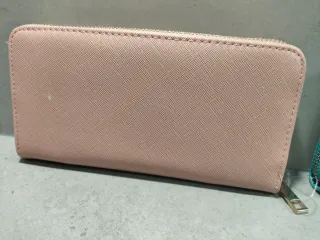 Cartera Stradivarius rosa