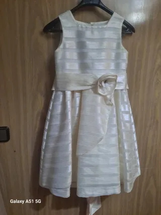 Vestido fiesta azul eléctrico encaje