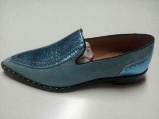 Mocasines piel azul metalizada y ante, talla 37