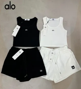 Set di abbigliamento a scelta