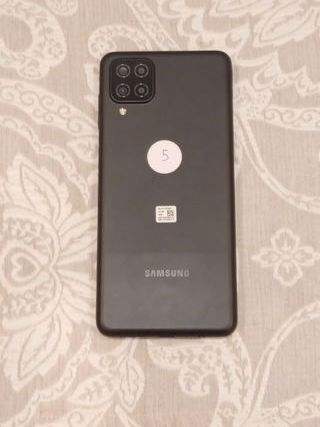 4 cellulari Samsung Galaxy A12 (70 ciascuno, 4 in totale)