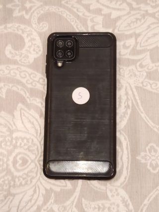 4 cellulari Samsung Galaxy A12 (70 ciascuno, 4 in totale)