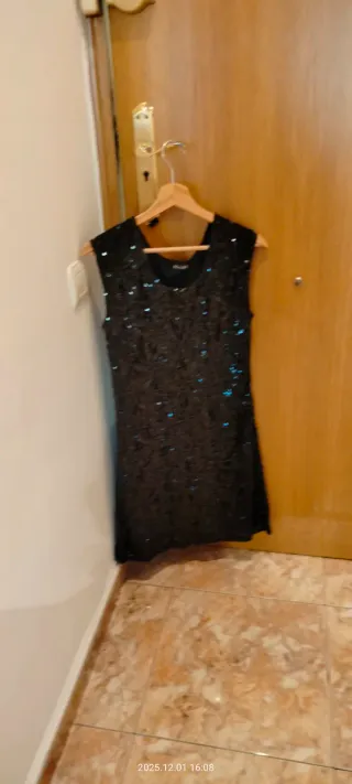 Vestido fiesta y cenas empresa .Lentejuelas negro