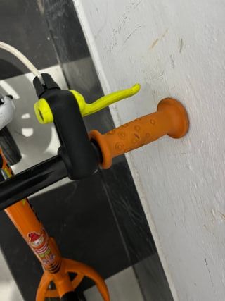 Bicicleta sin pedales naranja