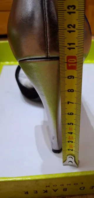 Zapatos de tacón (Ted Baker London)