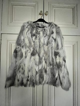Chaquetón pelo conejo blanco y negro