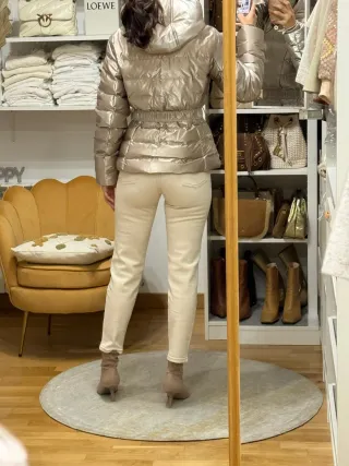 Abrigo térmico entallado