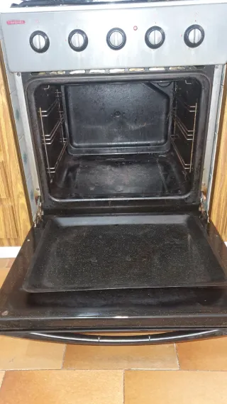 Cocina Mixta Gas y Horno Eléctrico