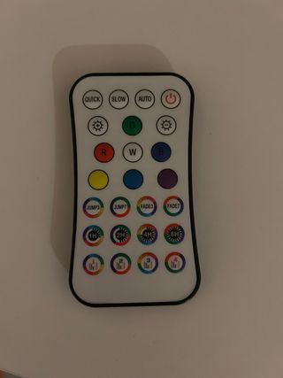 Expositor Levitante Zapatillas Luz LED con mando.