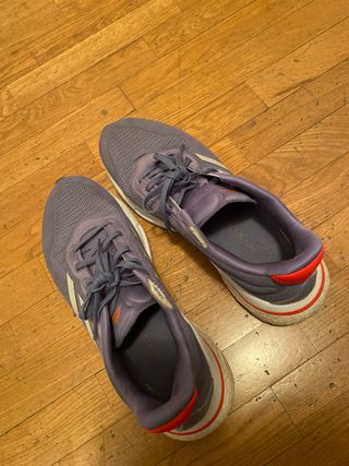 Zapatillas Adidas. Running en asfalto.