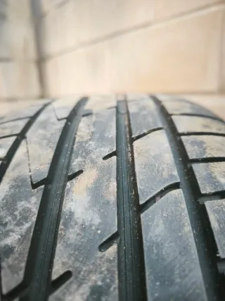 Neumáticos 225/50/17