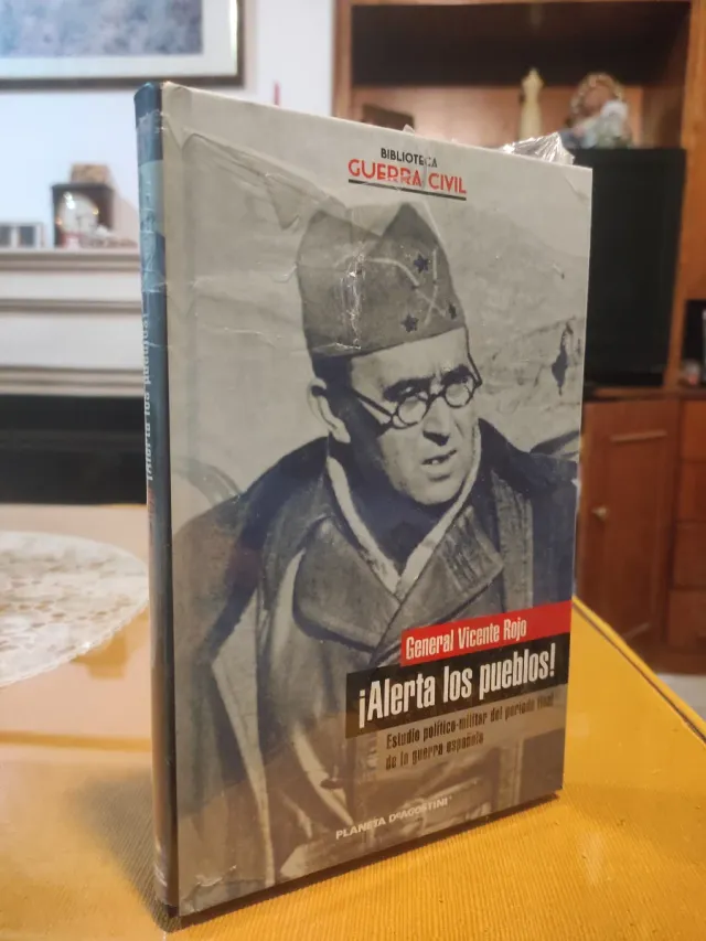 Libros Biblioteca Guerra Civil PRECINTADOS