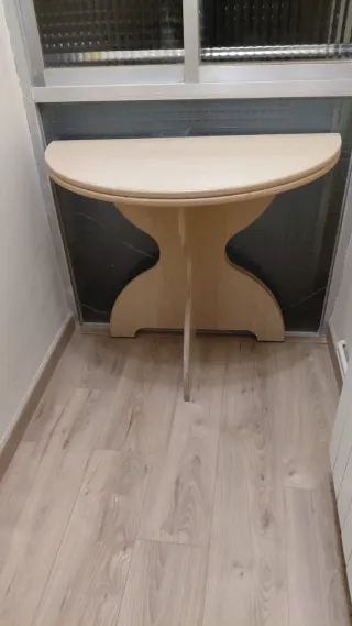 Mesa redonda extensible madera clara