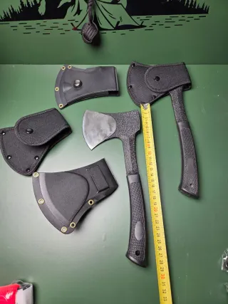 Tomahawk Outdoor con 2 Fundas